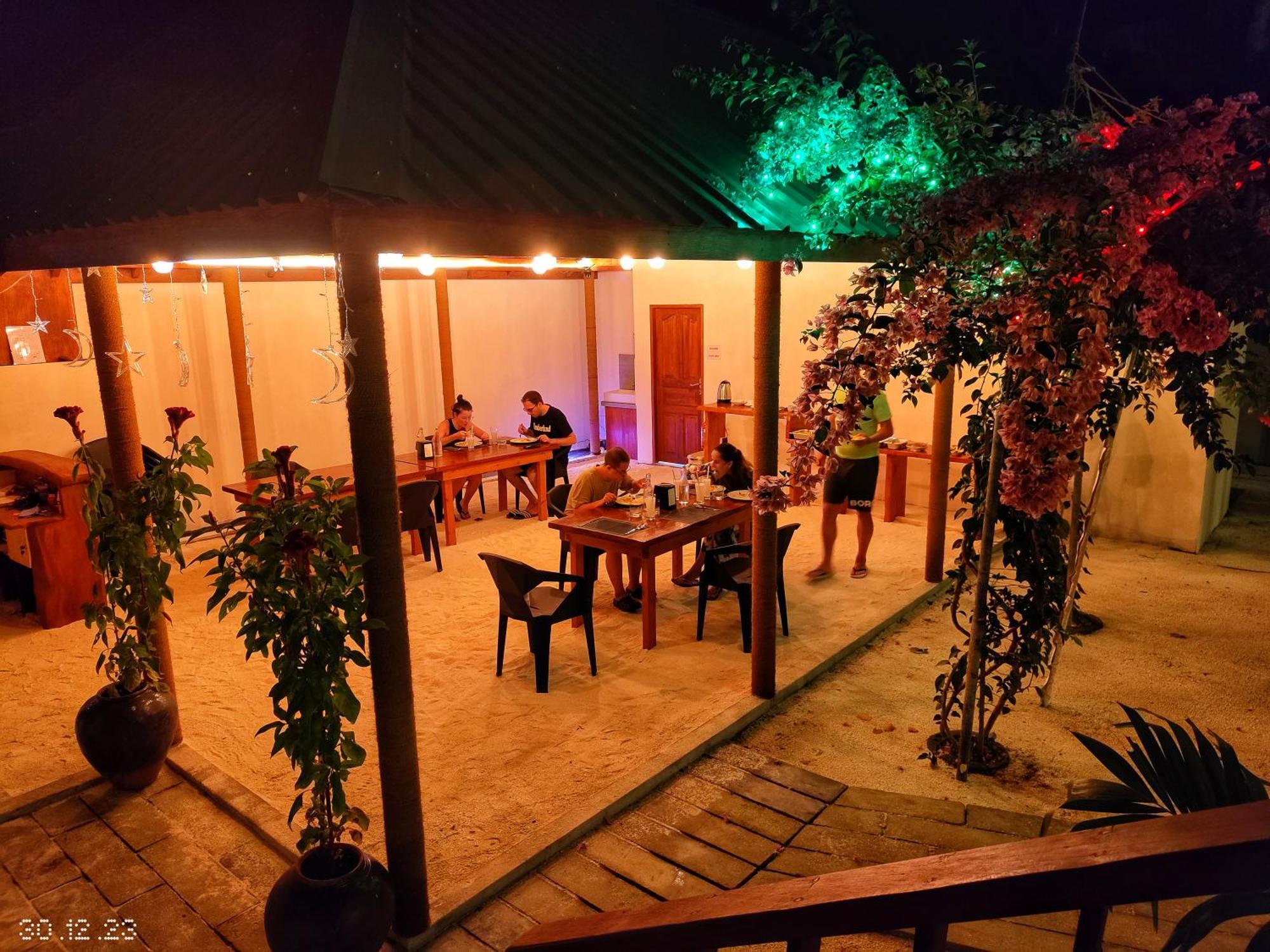 Sunny Breeze View Hotel Hangnaameedhoo Exterior photo